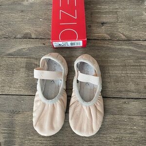Capezio Ballet Slippers Toddler Size 8.5W